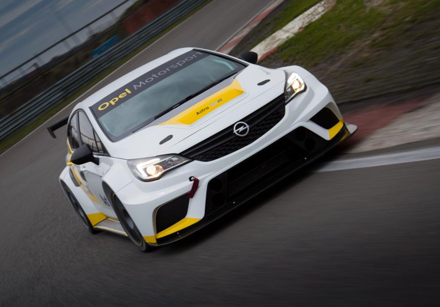 Opel Astra TCR 2016 года  (фото 9 из 29)